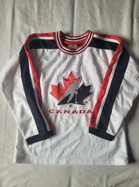 Team Canada Boys Hockey Jersey